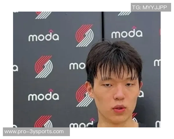 给个机会呗！开拓者上半场落后17分杨瀚森仍未获得上场机会引发关注